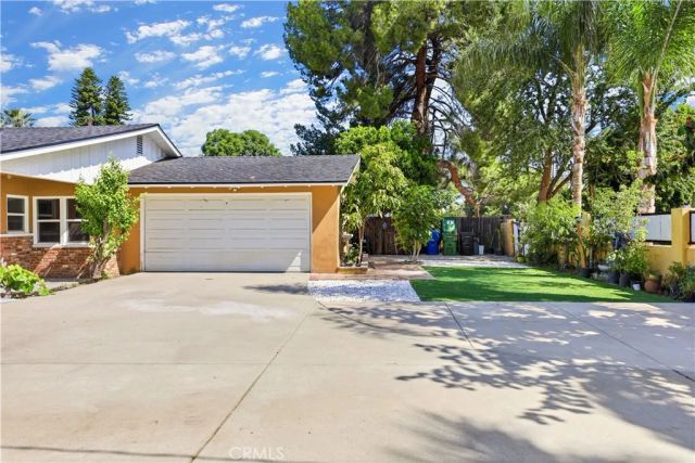 8011 Quartz Avenue, Winnetka, CA 91306