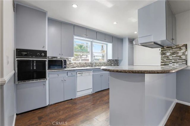 8011 Quartz Avenue, Winnetka, CA 91306
