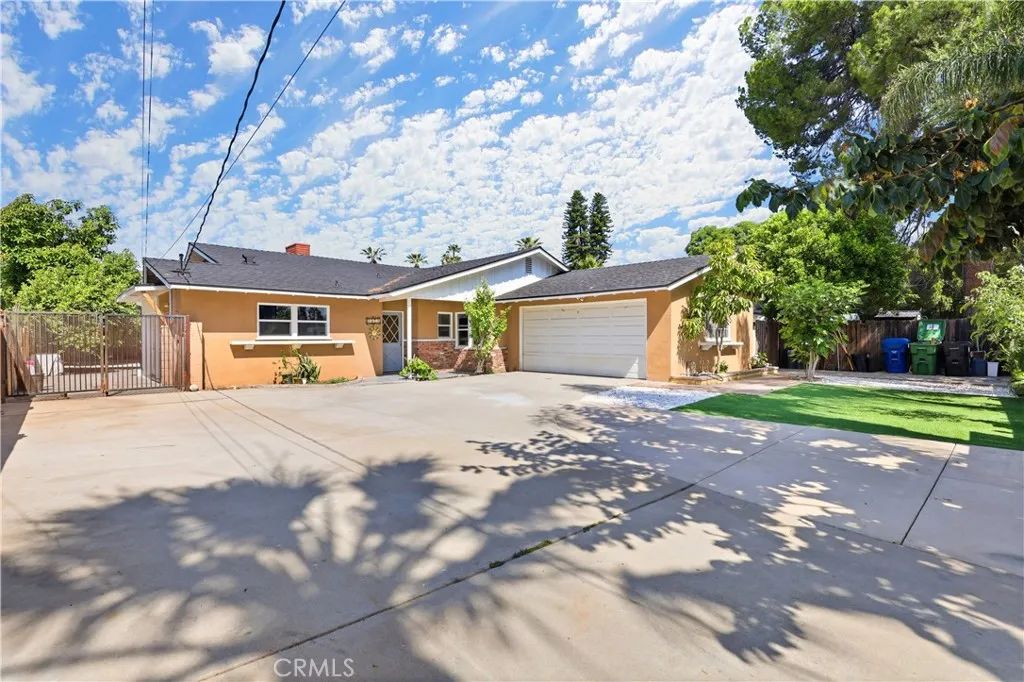 8011 Quartz Avenue, Winnetka, CA 91306