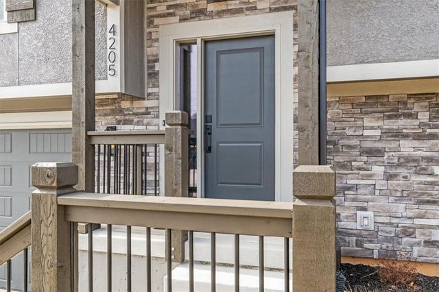 4205 SE Adams Drive, Blue Springs, MO 64014