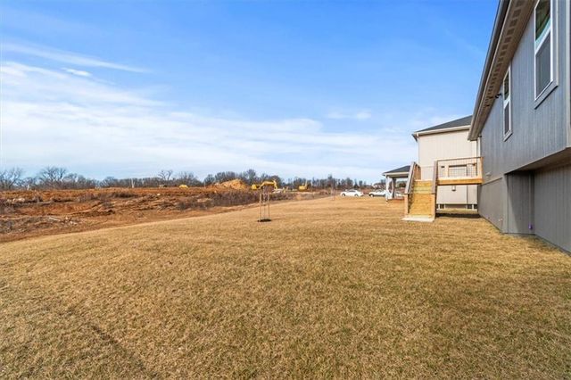 4205 SE Adams Drive, Blue Springs, MO 64014