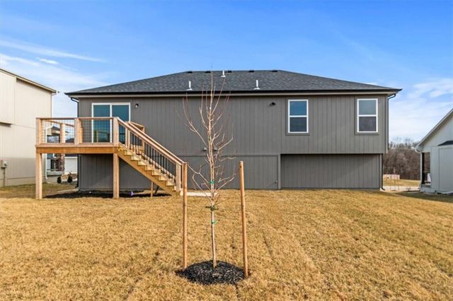 4205 SE Adams Drive, Blue Springs, MO 64014