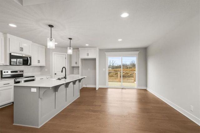 4205 SE Adams Drive, Blue Springs, MO 64014