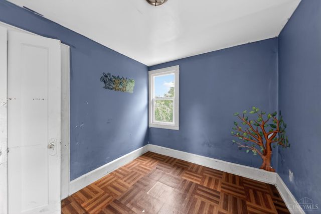 2723 Robert Avenue, Cincinnati, OH 45211