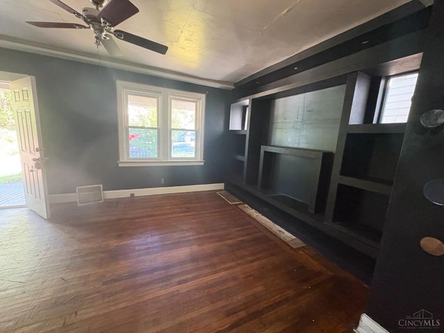 2723 Robert Avenue, Cincinnati, OH 45211