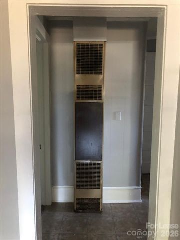 408 W Charlotte Avenue, Mount Holly, NC 28120