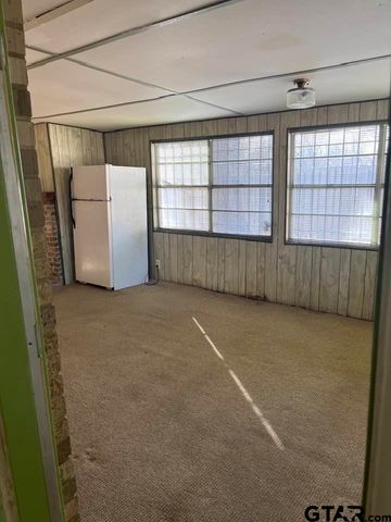 2806 N Glass Avenue, Tyler, TX 75702