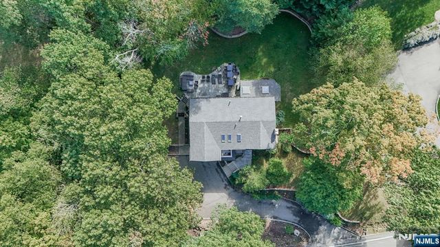 160 Grandview Avenue, Caldwell, NJ 07006