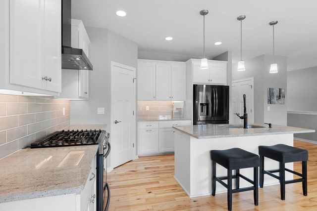 3442 LEEDS CASTLE DRIVE, Green Bay, WI 54313