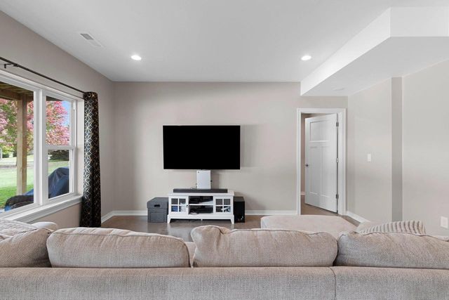 3442 LEEDS CASTLE DRIVE, Green Bay, WI 54313