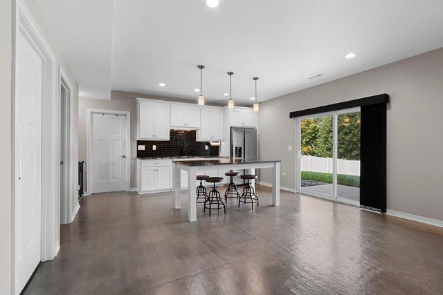 3442 LEEDS CASTLE DRIVE, Green Bay, WI 54313