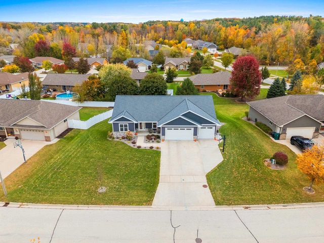 3442 LEEDS CASTLE DRIVE, Green Bay, WI 54313