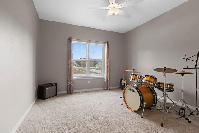 3442 LEEDS CASTLE DRIVE, Green Bay, WI 54313