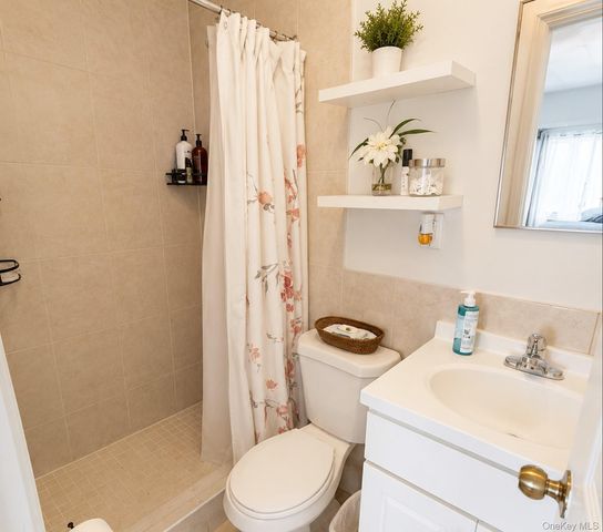 83-10 Pettit Ave, Elmhurst, NY 11373