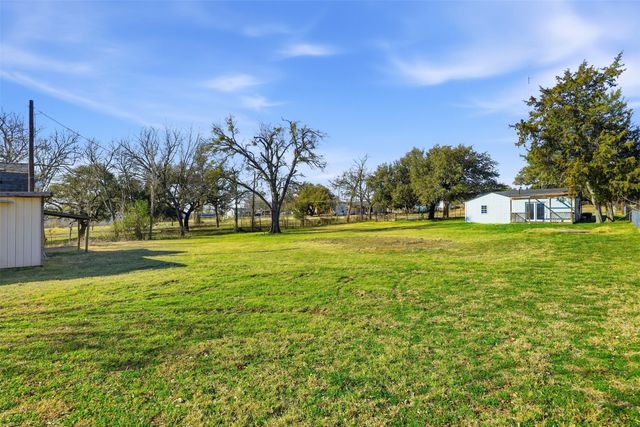 804 Van Winkle Street, Weatherford, TX 76086