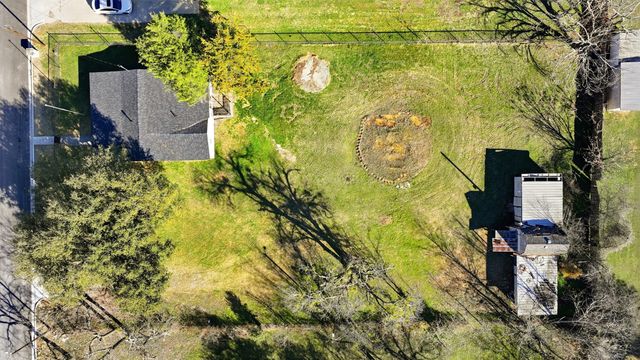 804 Van Winkle Street, Weatherford, TX 76086