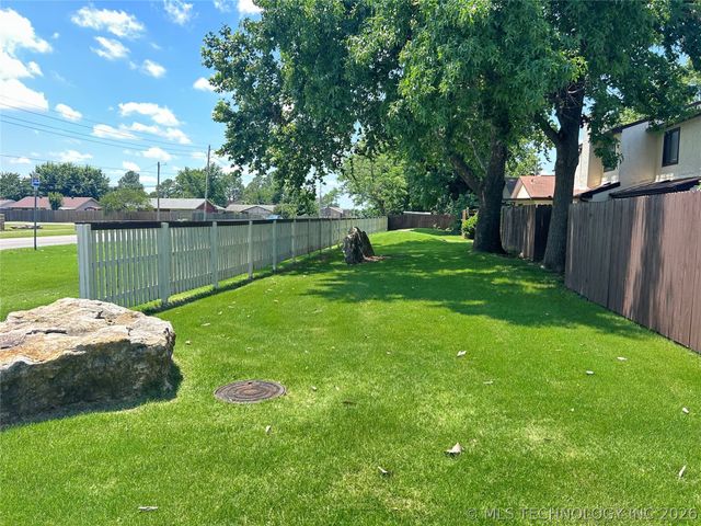 13236 E 30th Place C, Tulsa, OK 74134