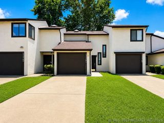 13236 E 30th Place C, Tulsa, OK 74134