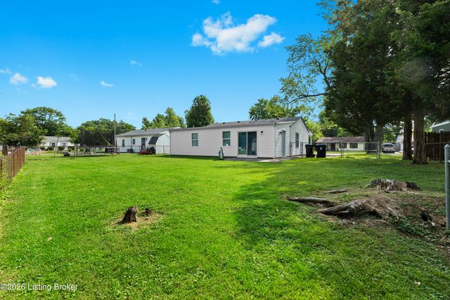 6004 Loretta St, Louisville, KY 40213