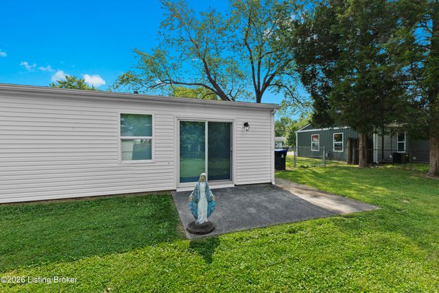 6004 Loretta St, Louisville, KY 40213