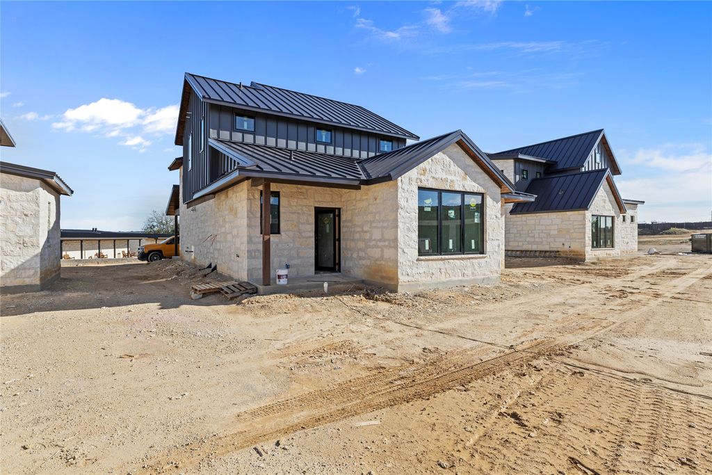 375 Emma Jean Trail, Iredell, TX 76649