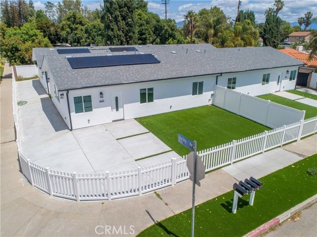 19455 Strathern Street, Reseda (los Angeles), CA 91335