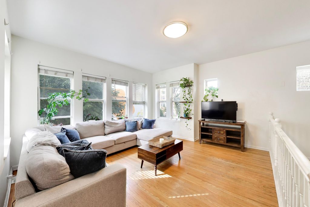 4112 W George Street 1W, Chicago, IL 60641 — photo 3