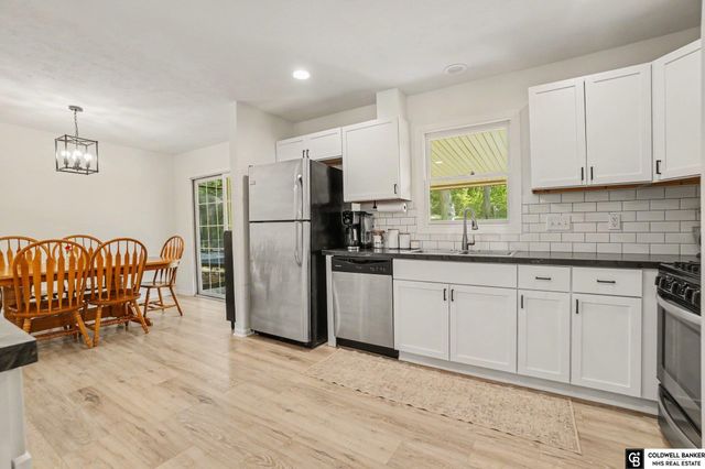 3009 Coffey Avenue, Bellevue, NE 68123