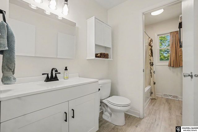 3009 Coffey Avenue, Bellevue, NE 68123