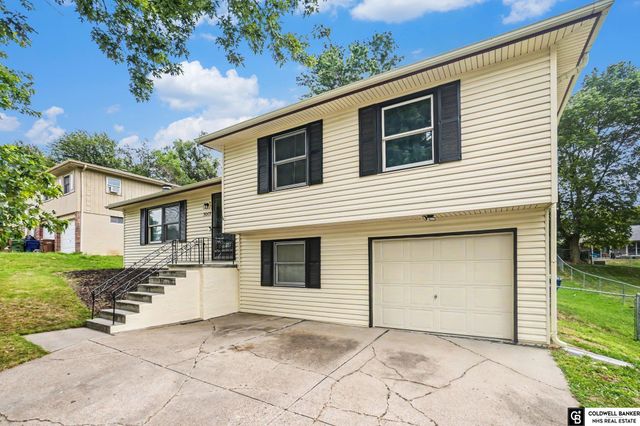 3009 Coffey Avenue, Bellevue, NE 68123