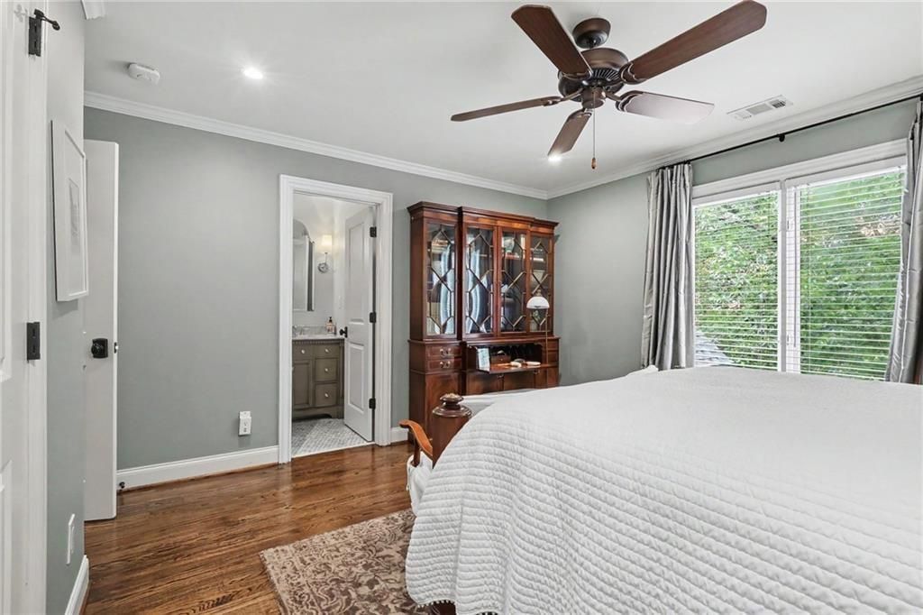 Image 40 of property listing at 2375 Massey Lane, Decatur, GA 30033
