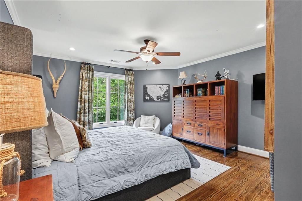 Image 44 of property listing at 2375 Massey Lane, Decatur, GA 30033