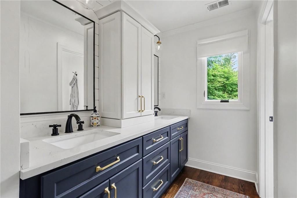 Image 46 of property listing at 2375 Massey Lane, Decatur, GA 30033