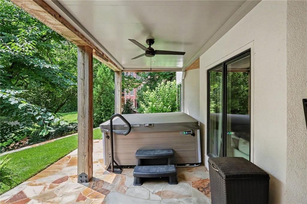 Image 82 of property listing at 2375 Massey Lane, Decatur, GA 30033