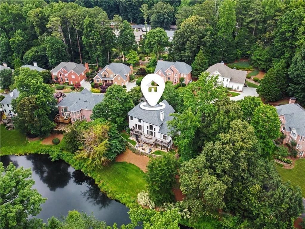 Image 87 of property listing at 2375 Massey Lane, Decatur, GA 30033