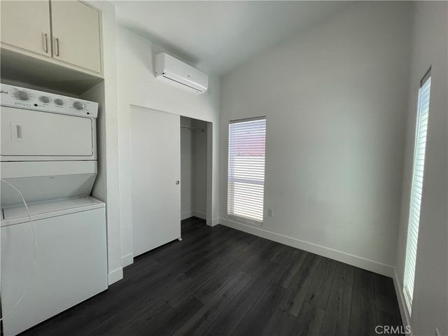 3653 W 58th Pl, Los Angeles, CA 90043