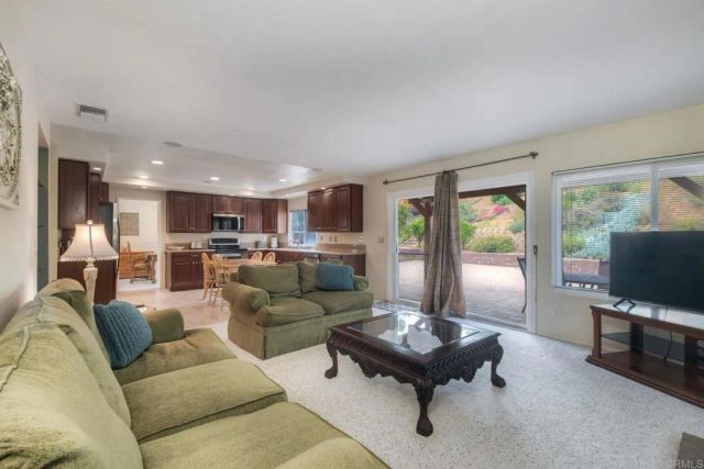 14404 Janal Way, San Diego, CA 92129