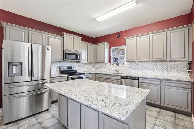 1215 River Hills Road, Stephenville, TX 76401