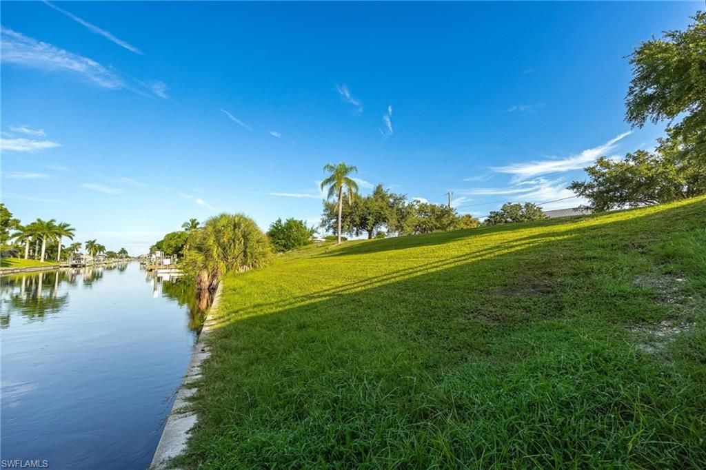 Image 33 of property listing at 1532 Shelby PKWY, Cape Coral, FL 33904