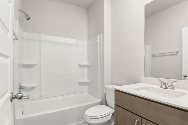 167 Daylily DR, Elgin, TX 78621