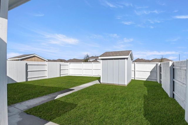 167 Daylily DR, Elgin, TX 78621