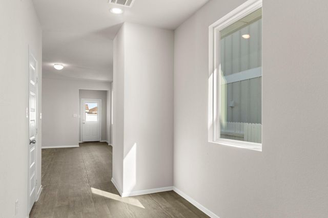 167 Daylily DR, Elgin, TX 78621