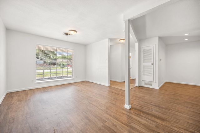 5816 Sandra Drive, Fort Worth, TX 76133