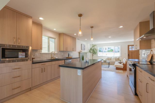 459 English Avenue, Monterey, CA 93940