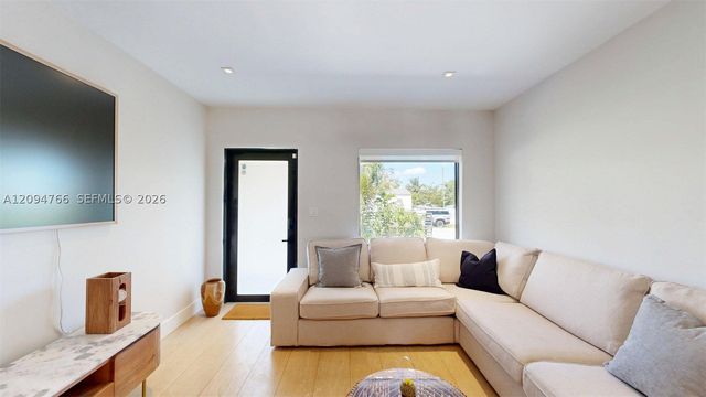 3800 NW 12th St, Miami, FL 33126