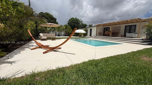 3800 NW 12th St, Miami, FL 33126