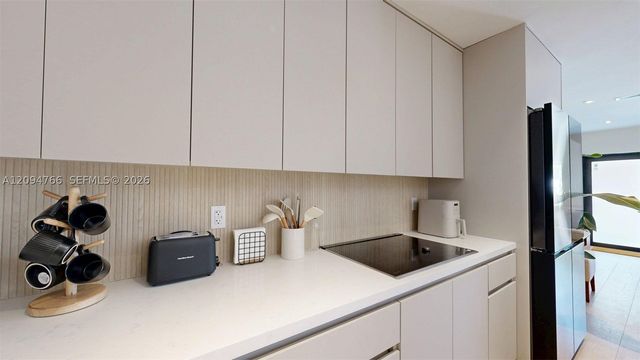3800 NW 12th St, Miami, FL 33126