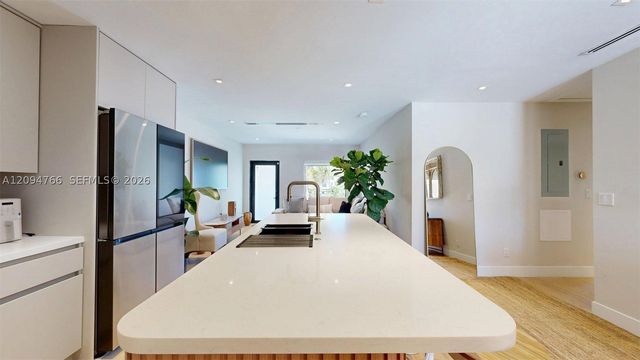 3800 NW 12th St, Miami, FL 33126