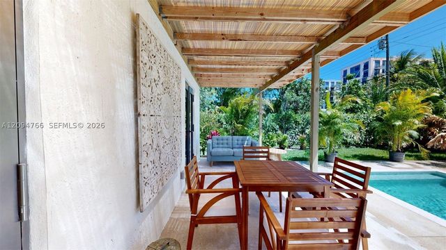 3800 NW 12th St, Miami, FL 33126