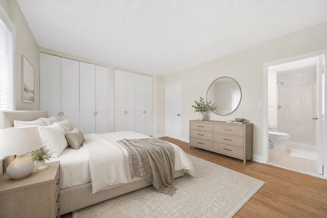 198 Lake Shore Road 2, Boston, MA 02135